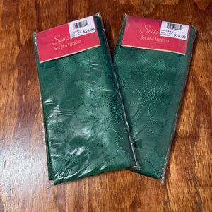 Seasons Green Floral Linen Napkin Set Winter Joy 2 Sets Of 4 Brand New